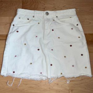 Perfect White Flower Mini Skirt Size 4